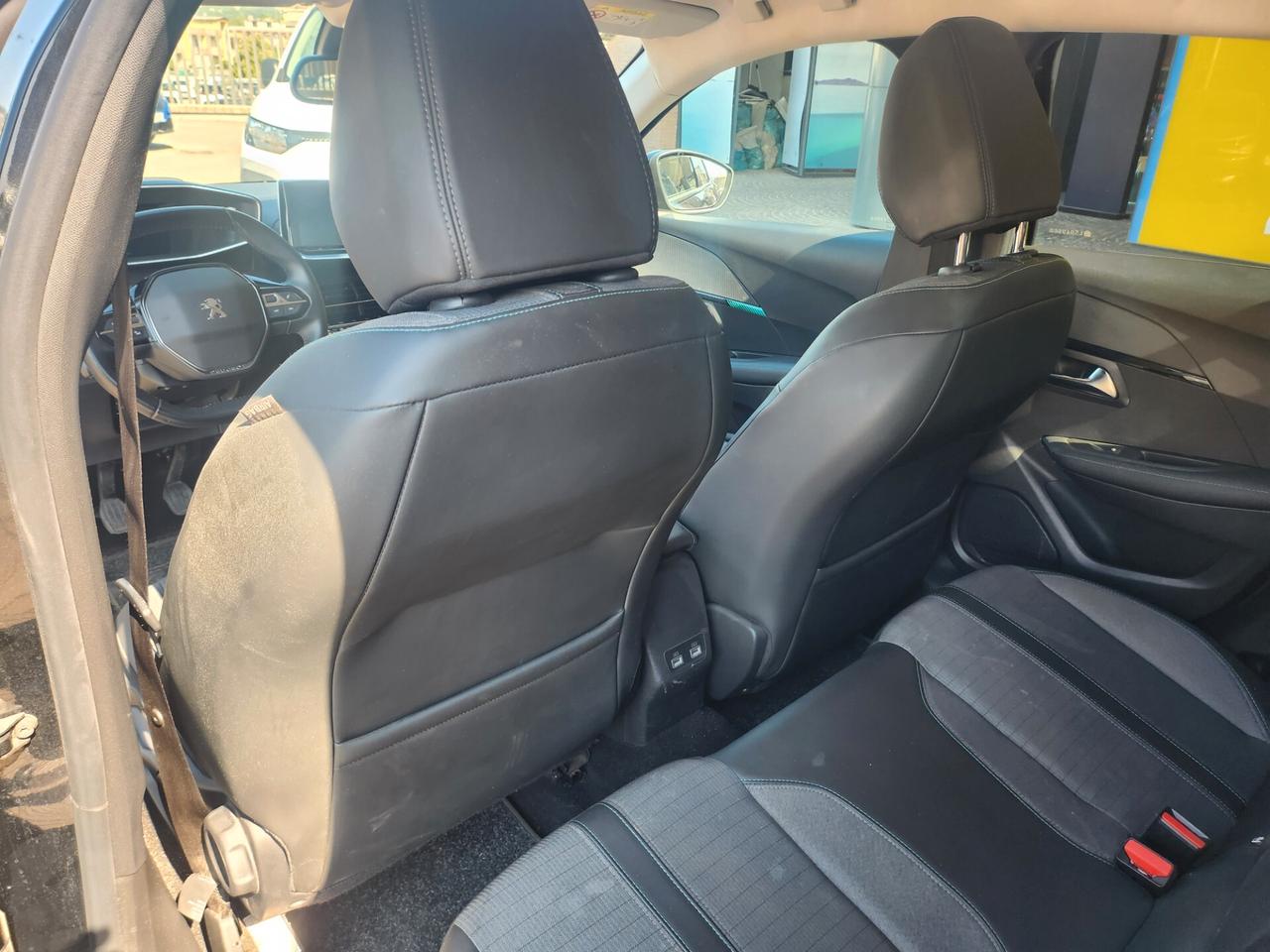 Peugeot 208 PureTech 100 Stop&Start 5 porte Active Pack