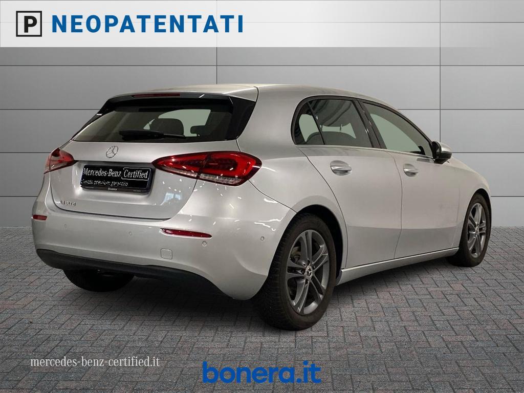 Mercedes Classe A 180 180 D Business 8G-DCT