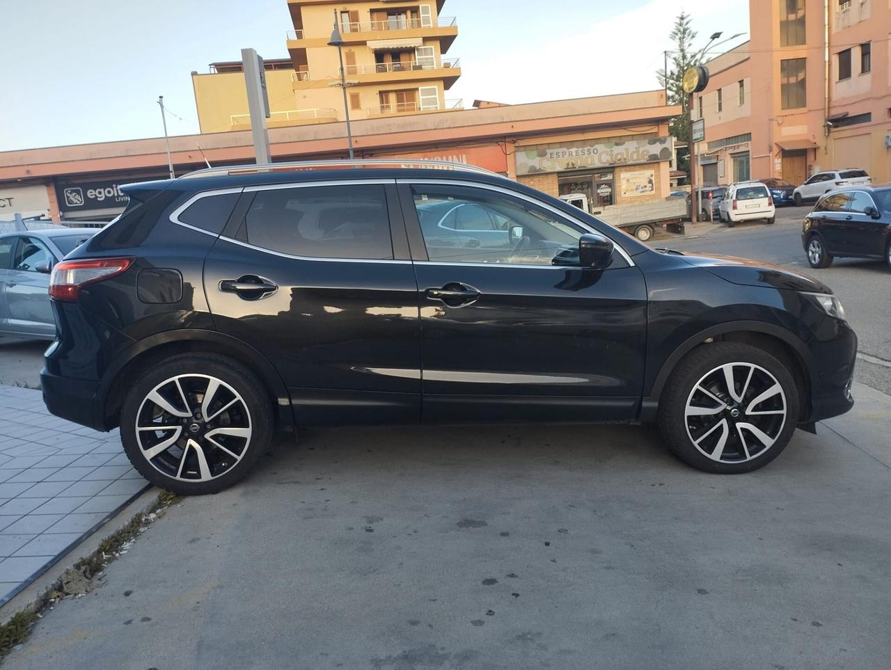 Nissan Qashqai 1.6 dCi 2WD Business Automatico