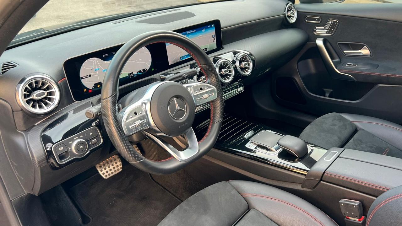 MERCEDES A 180d PREMIUM LUXURY 2019 TETTO APRIBILE