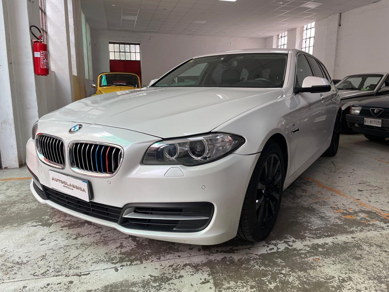 Bmw 520 520d xDrive Touring Luxury