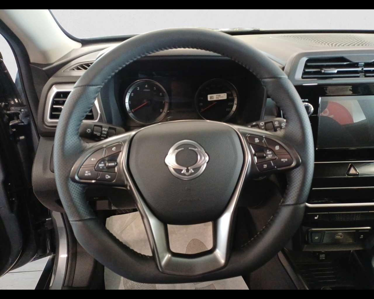 KGM TIVOLI B 1.5 2WD MT 135CV FL24