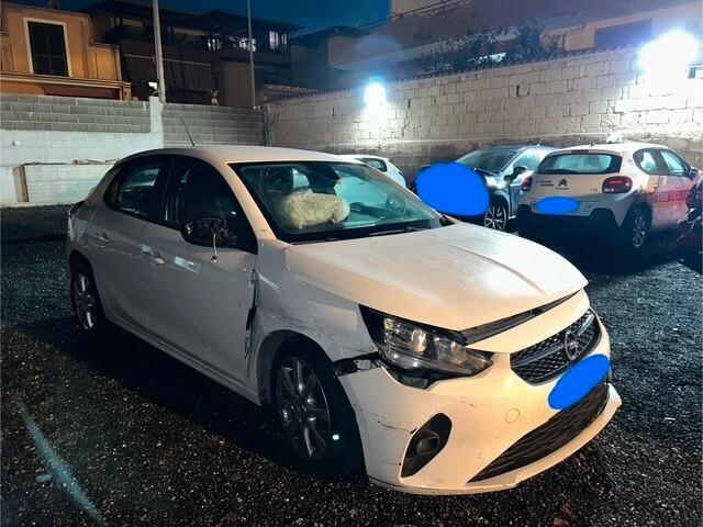 Opel Corsa 1.5 D 100 CV Edition incidentata