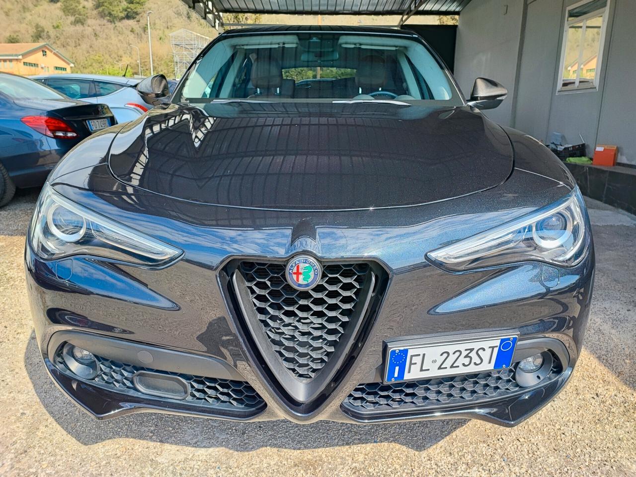 Alfa Romeo Stelvio 2.2 Turbodiesel 180 CV AT8 Q4 Super