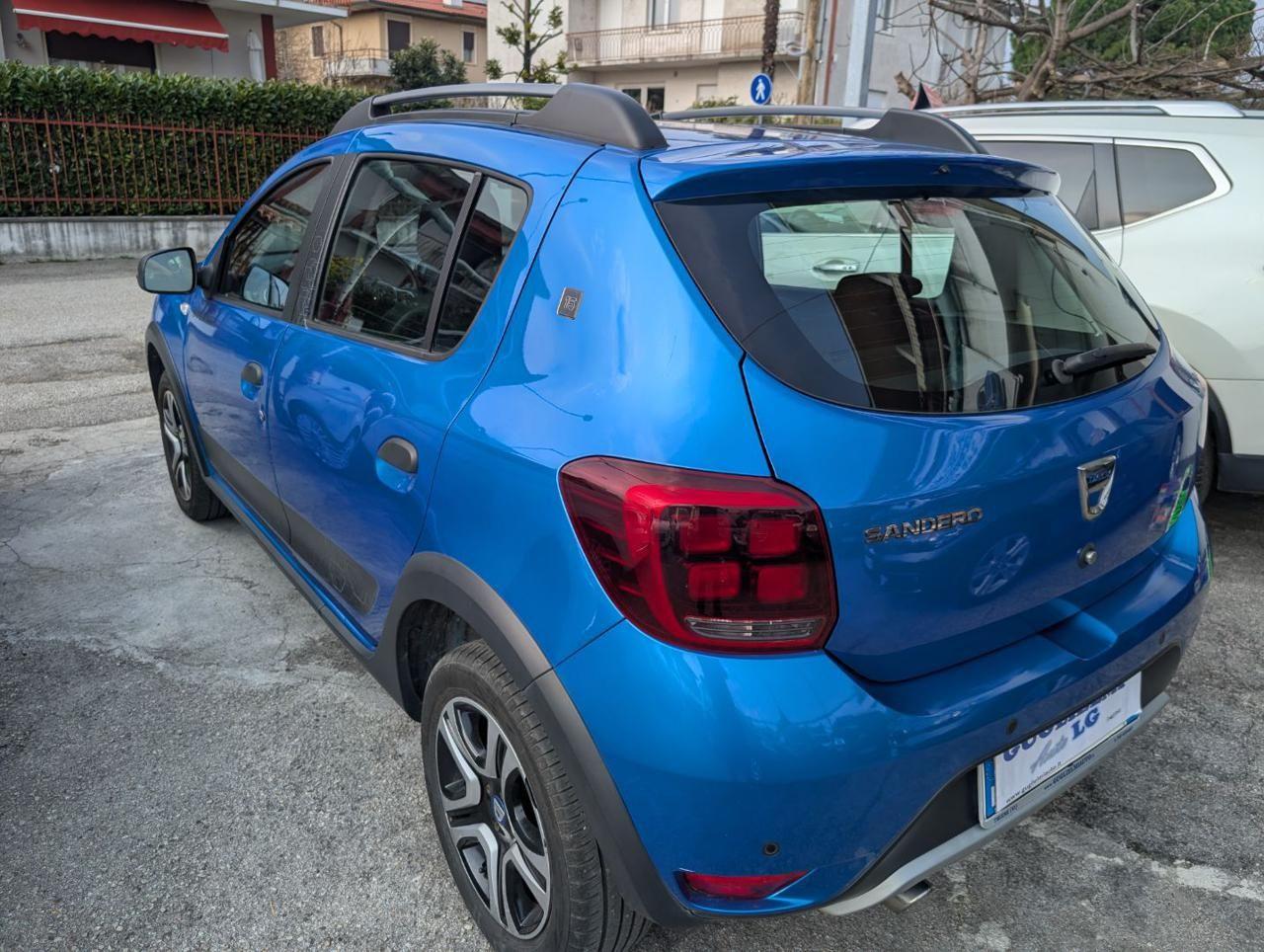 Dacia Sandero Stepway 1.0 TCe 100CV ECO-G GPL 15th Anniversary