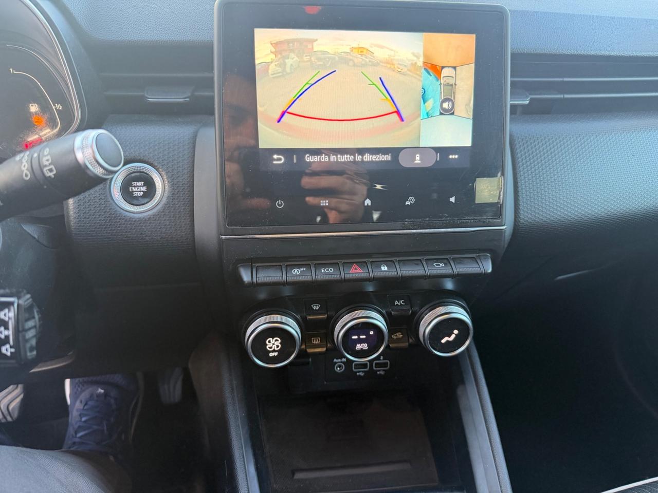 Renault Clio dCi 8V 90 CV EDC 5 porte Moschino Intens