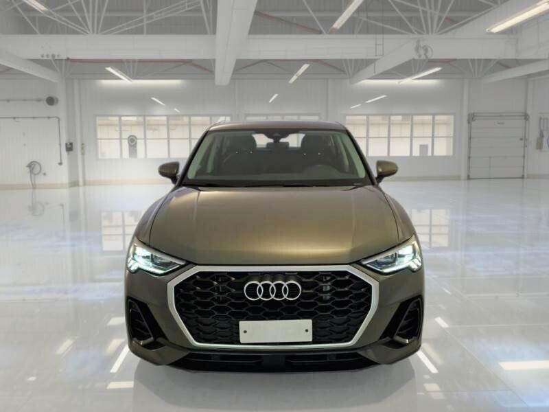 Audi Q3 SPB 45 TFSI e S tronic Business Plus PREZZO REALE