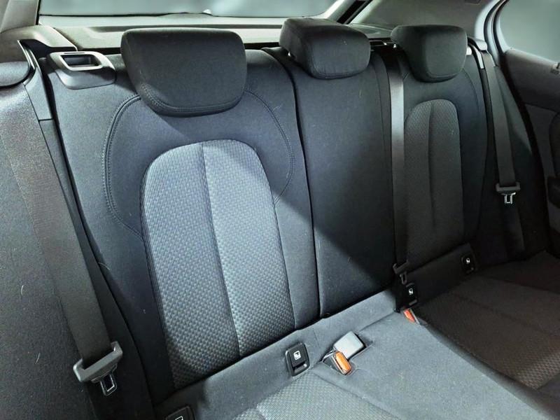 BMW 116 BUSINESS ADVANTAGE AUTO 5 PORTE BERLINA