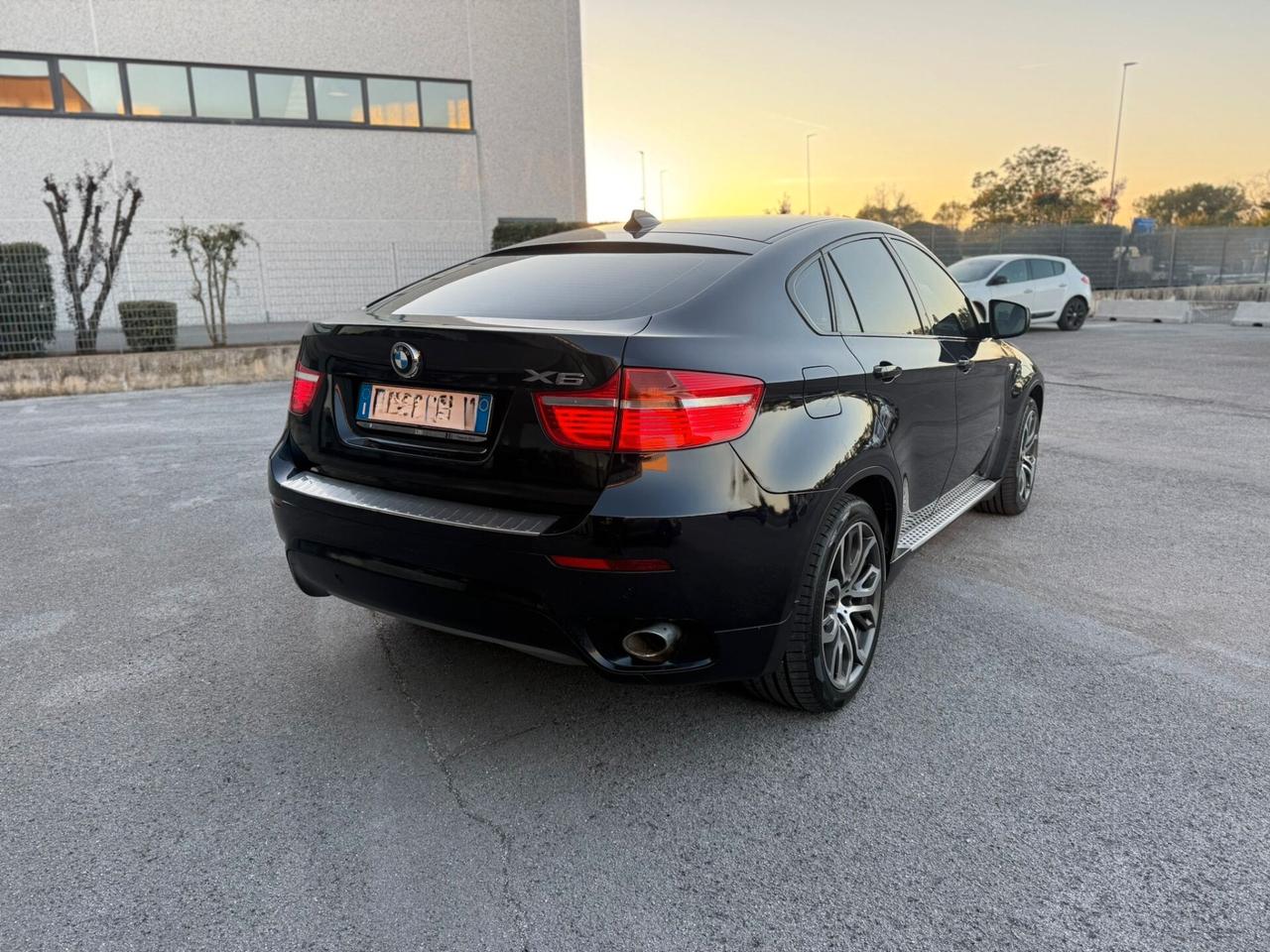 BMW X6 3.0 D 5 POSTI 2010 12 MESI DI GARANZIA