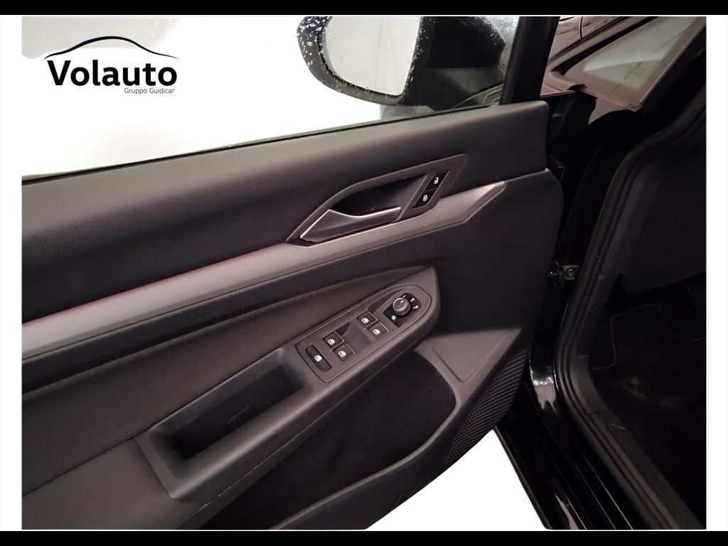 VOLKSWAGEN Golf VIII 2020 - Golf 1.0 etsi evo Life 110cv dsg