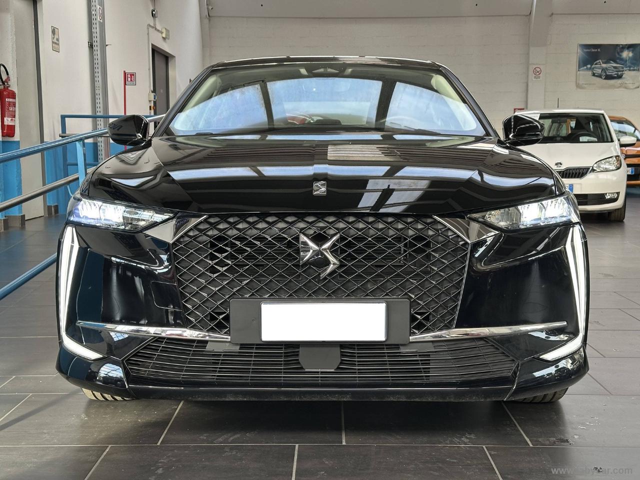 DS AUTOMOBILES DS 4 E-Tense 225 Business