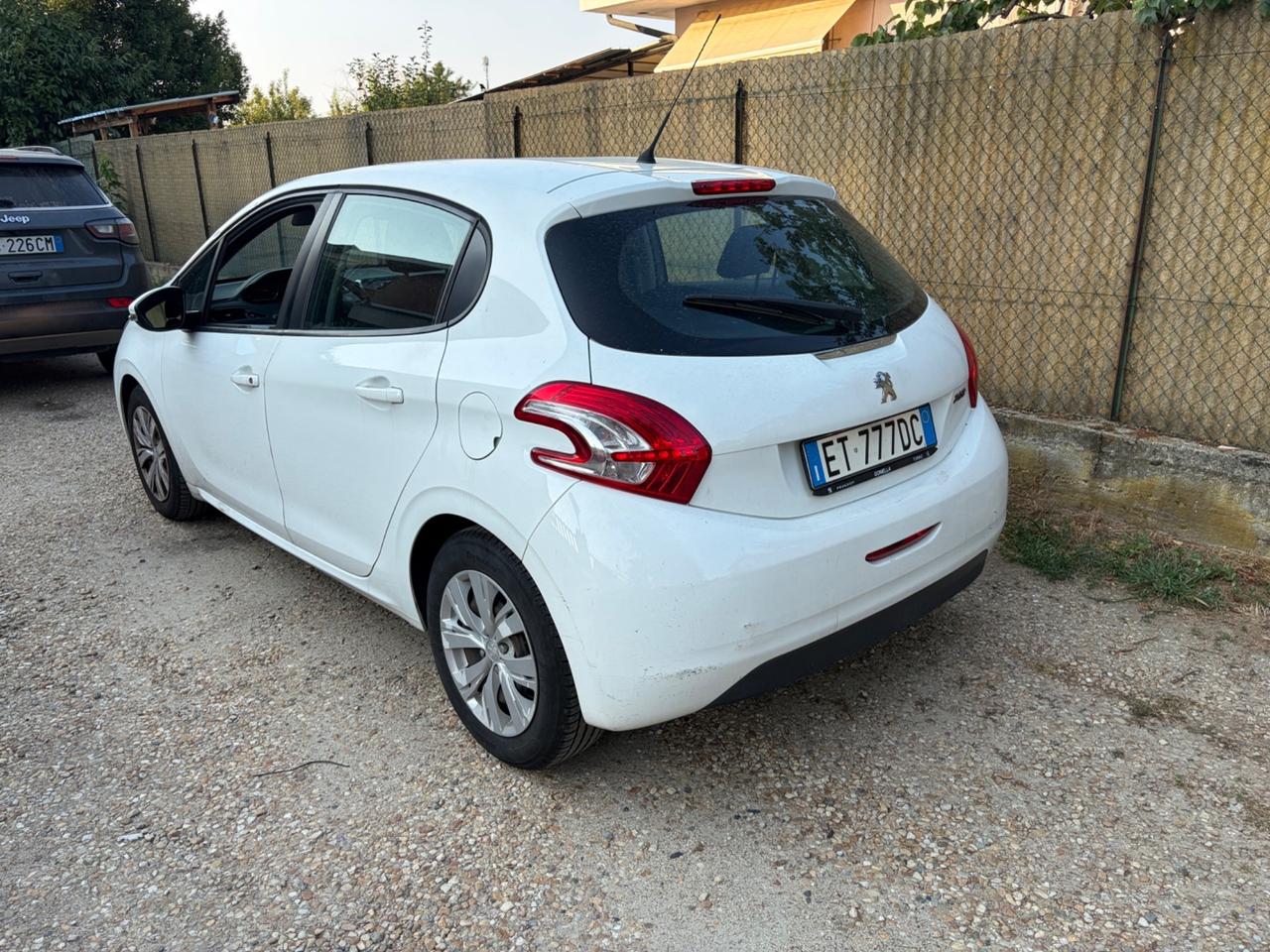 Peugeot 208 1.4 HDi 68 CV 3 porte Active