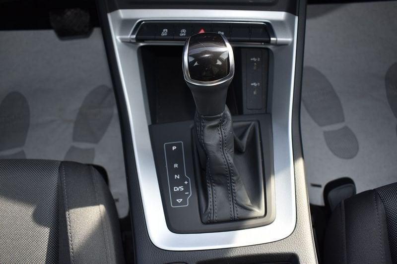 Audi Q3 35 TDI S tronic Business Advanced