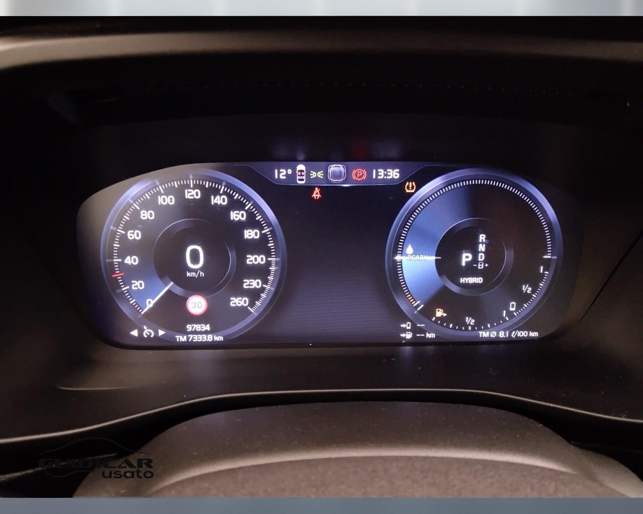 VOLVO XC40 2023 - XC40 1.5 t5 recharge phev Core auto