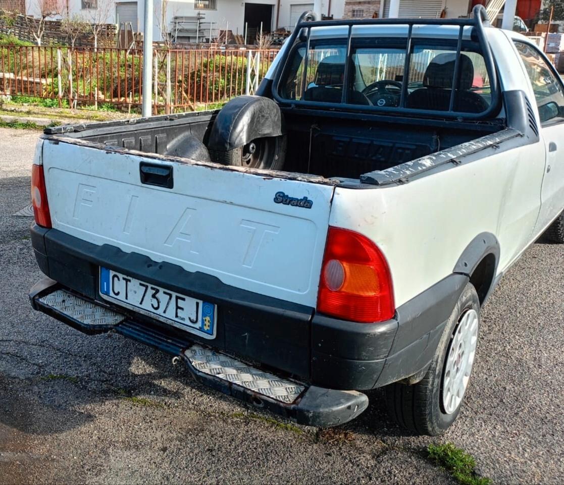 Fiat Strada 1.9 jtd