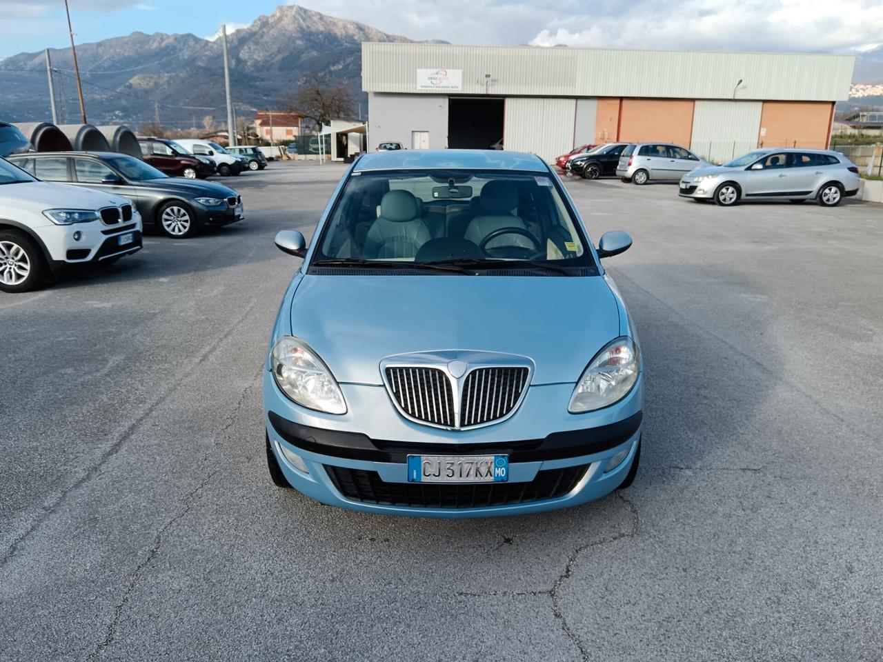 Lancia Y 1.2i 16V cat Unica