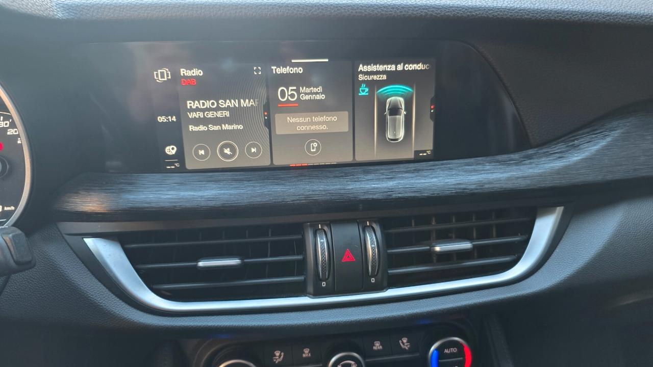 Alfa Romeo Stelvio 2.2 Turbodiesel 160 CV AT8 RWD Rosso Edizione