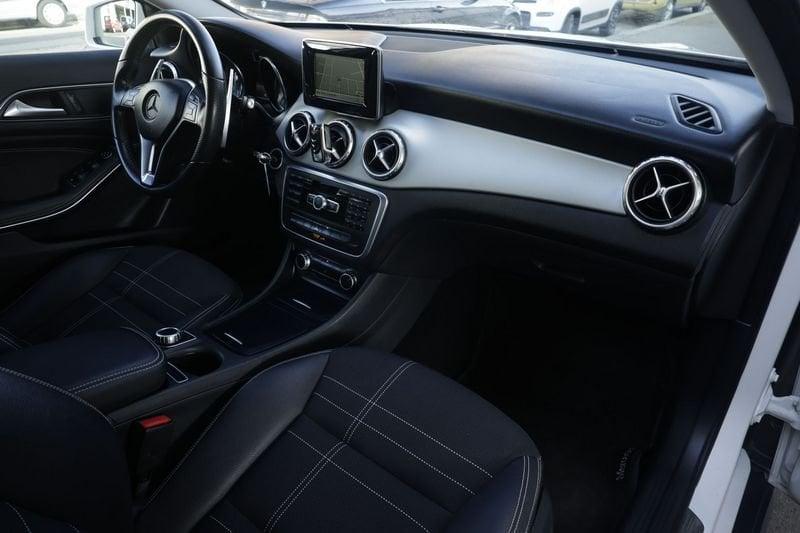 Mercedes-Benz GLA Mercedes-Benz GLA 200 CDI Automatic Sport 100KW ANNO 2015