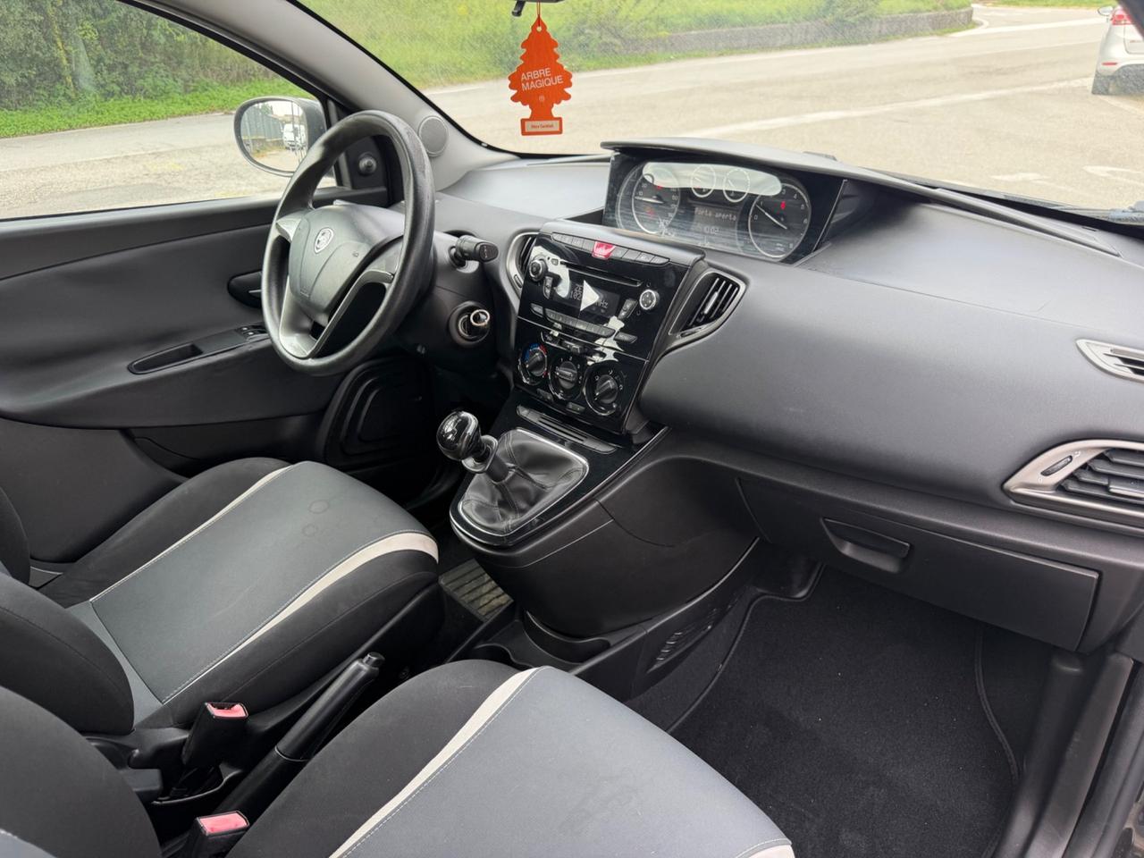 Lancia Ypsilon 1.2 69 CV 5 porte Elle