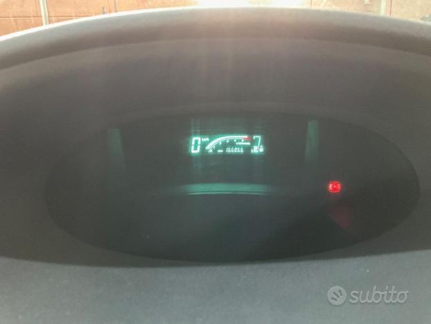 TOYOTA Yaris 1.4 tdi D-4D 5P diesel con GPL perf