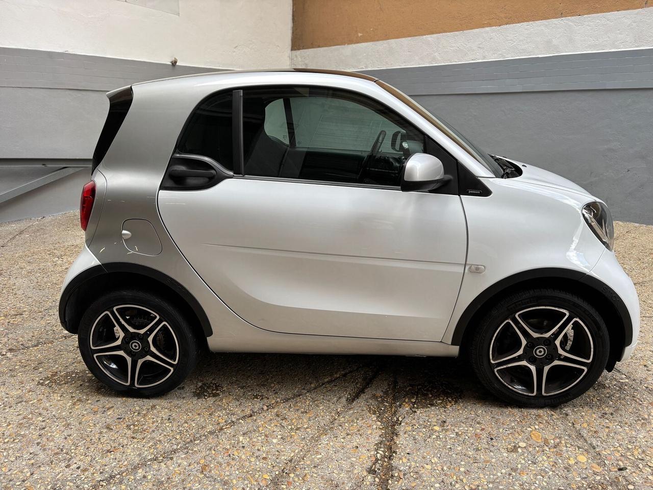 SMART FORTWO 1.0 - 70 CV