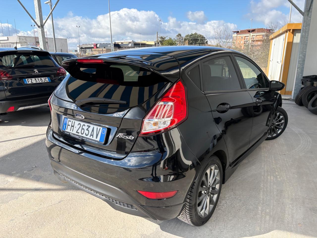 Ford Fiesta 1.5 TDCi 75CV 5 porte ST-Line