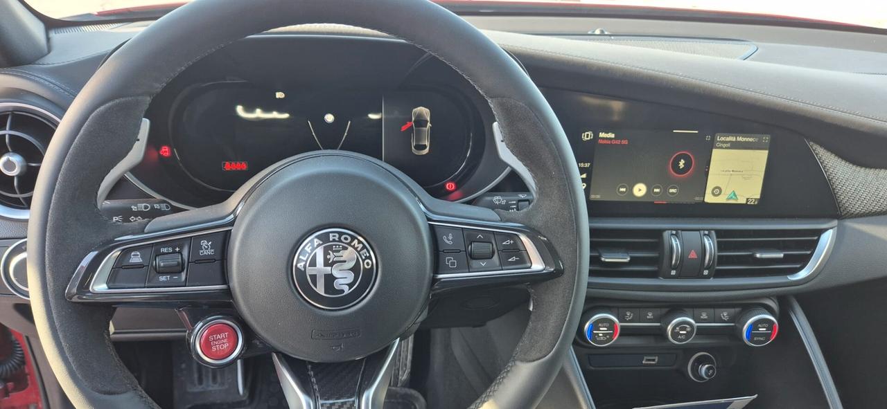 Alfa Romeo Giulia 2.9 V6 Bi-Turbo AT8 Quadrifoglio DA COLLEZIONE KM 0