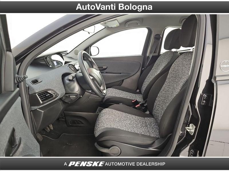 Lancia Ypsilon 1.2 69 CV 5 porte GPL Ecochic Silver
