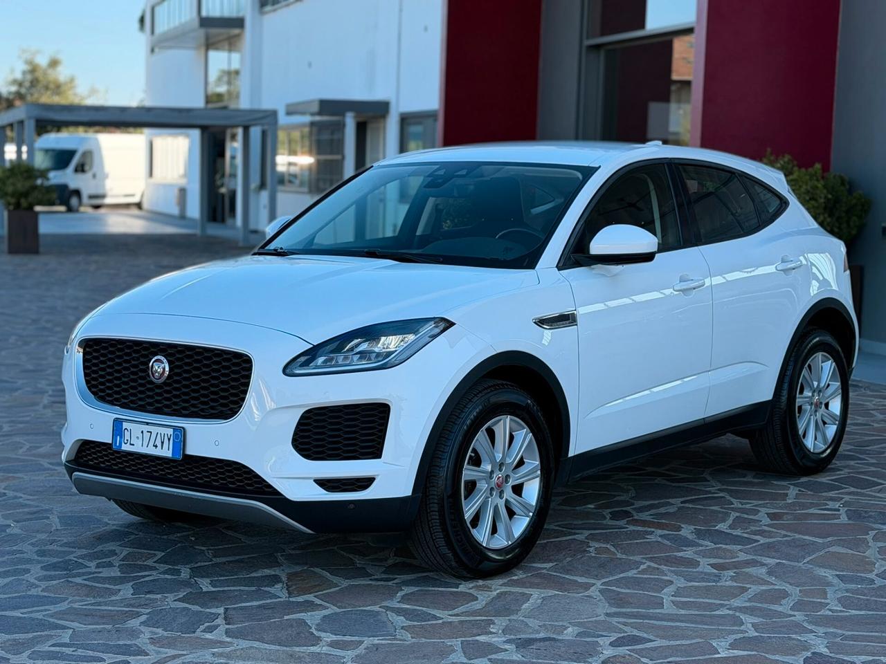 Jaguar E-Pace 2.0D i4 150 CV AWD auto - COMMERCIANTI
