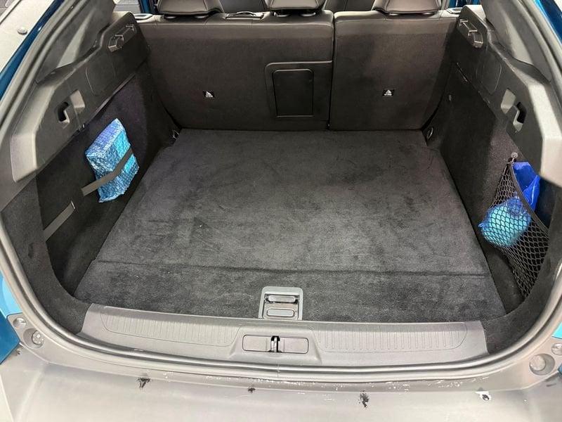 Peugeot 408 Allure Pack Hybrid 180 e-EAT8 S&S aut.