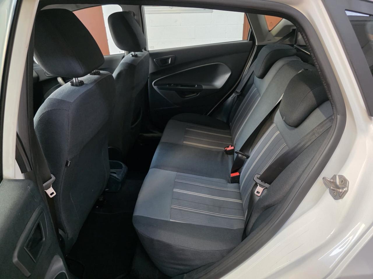 Ford Fiesta 1.4 16V TITANIUM BUSNIESS GPL
