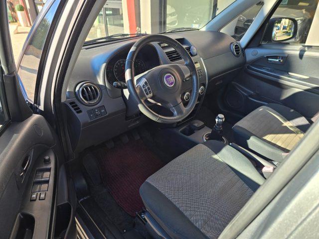 FIAT Sedici 1.6 16V 4x4 Dynamic Clima Autom C.L 16" Radio CD
