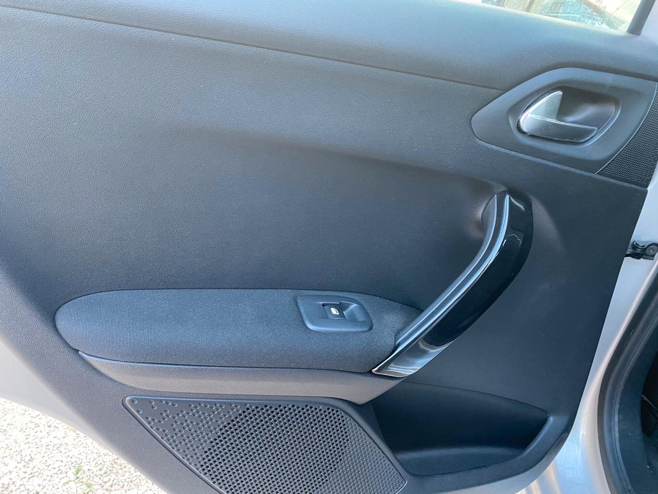 Peugeot 208 BlueHDi 75 5 porte Allure