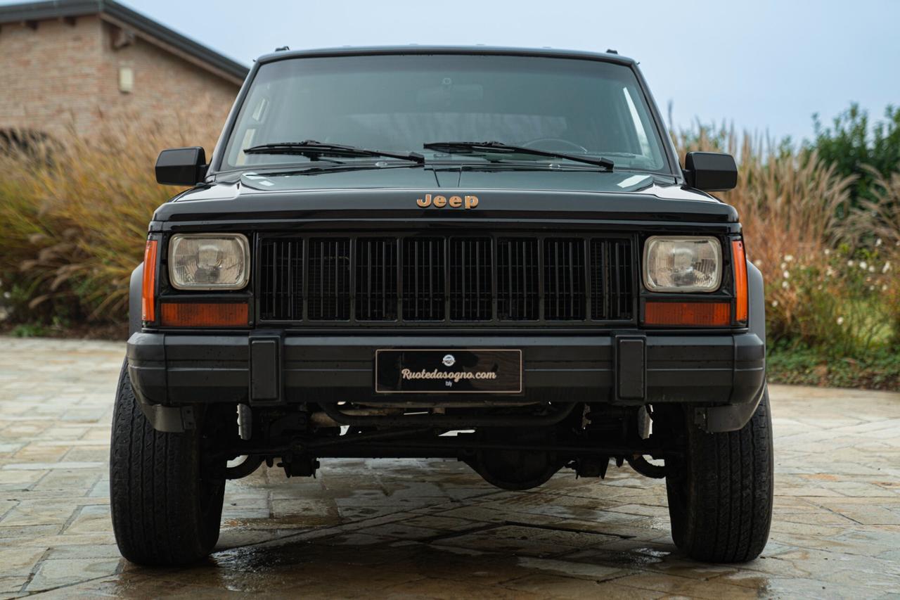 Jeep Cherokee 4.0 LIMITED - JEP00018