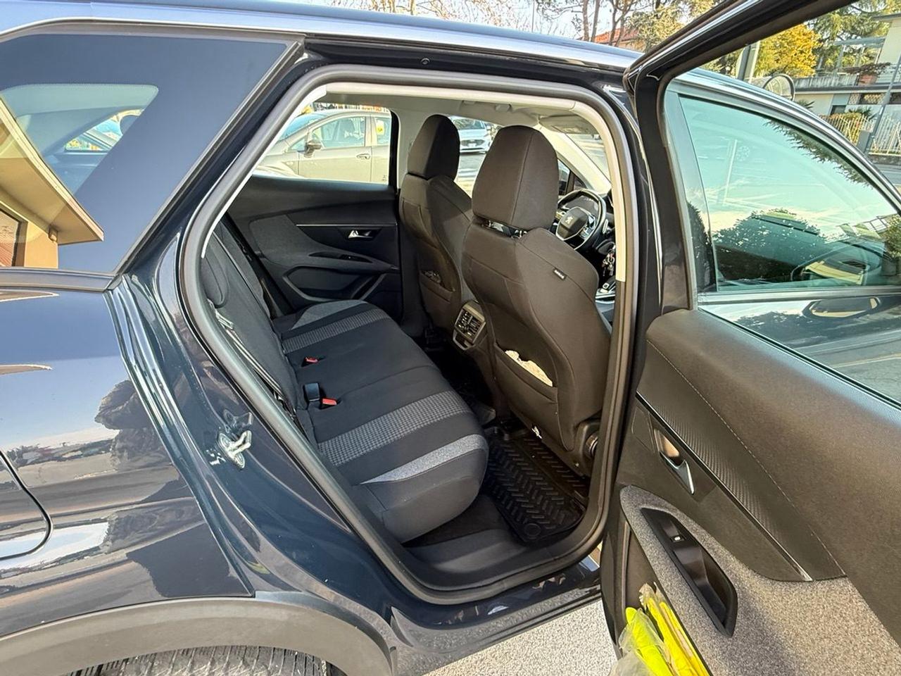 Peugeot 3008 BlueHDi 130 #8835