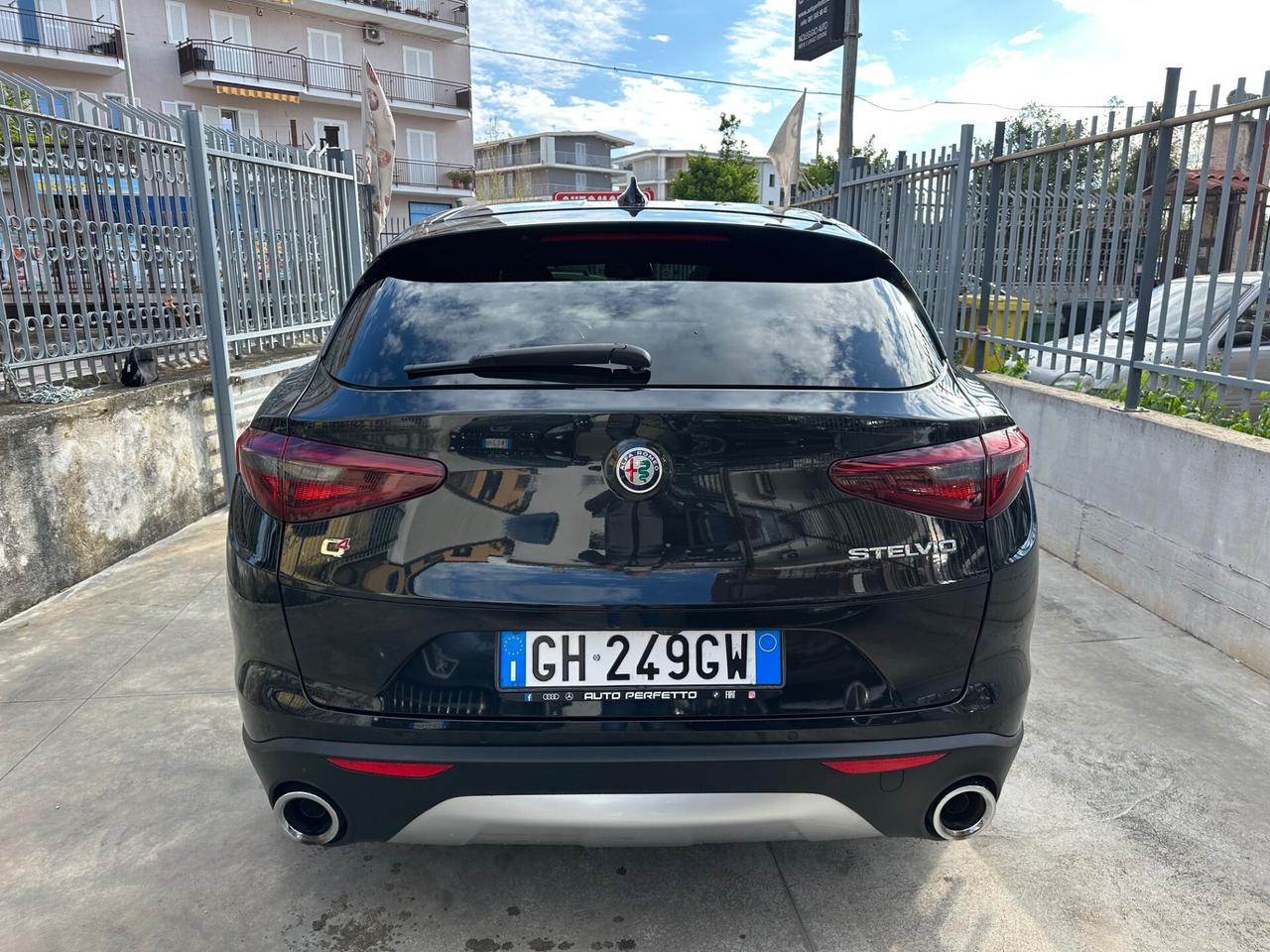 Alfa Romeo Stelvio 2.2 Turbodiesel 190 CV AT8 RWD Business