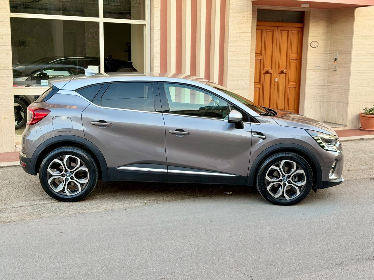 Renault Plug-in Hybrid E-Tech 160 CV Intens