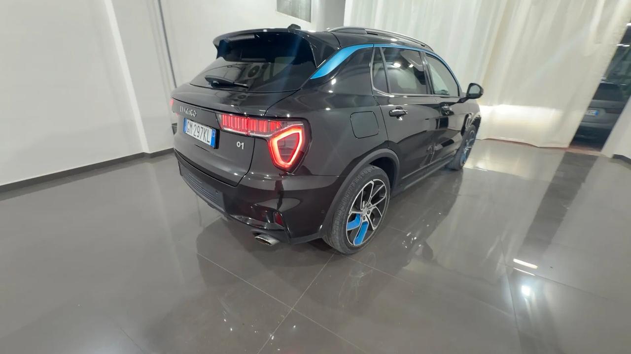 Lynk&co 01 PHEV
