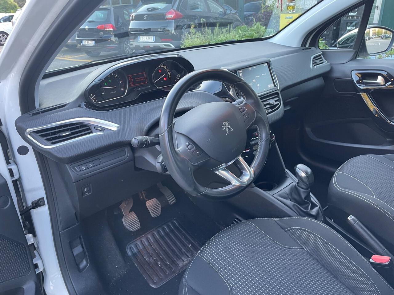 Peugeot 208 BlueHDi 75 5 porte Allure*Navi*Solo 40000km*