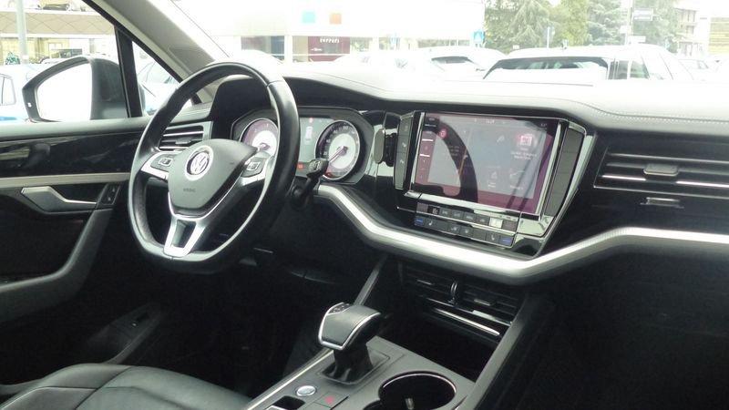 Volkswagen Touareg 3.0 TDI Black Style