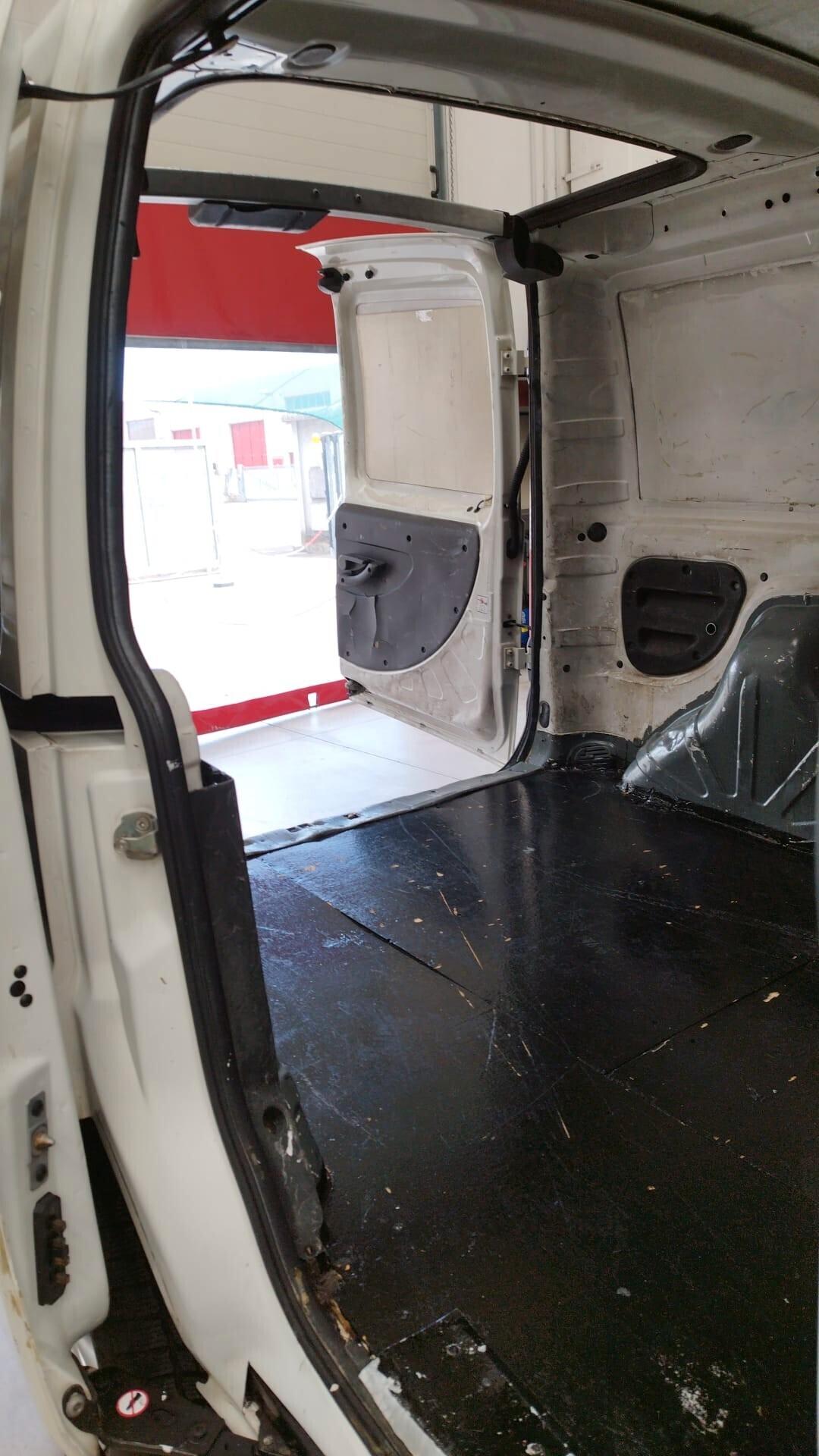Fiat Doblo Doblò 1.3MJ 16V 85CV DPF PC-TN Car.LamSX