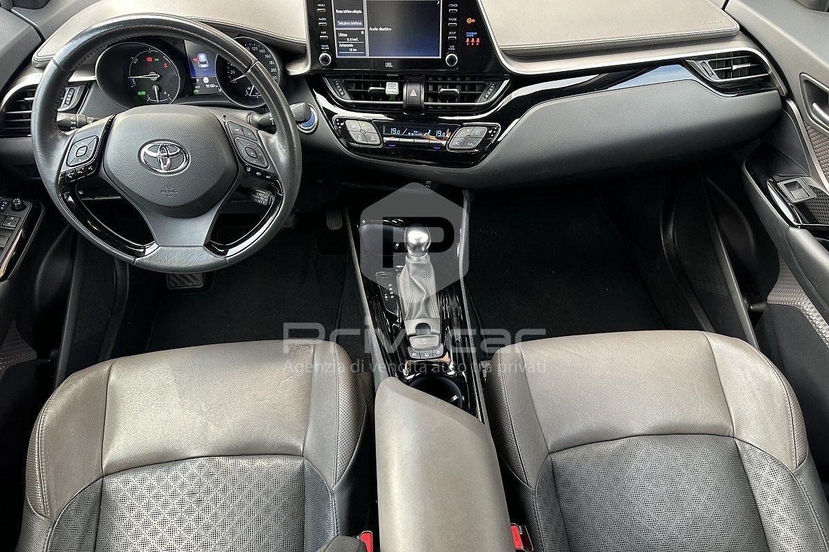 TOYOTA C-HR 2.0 Hybrid E-CVT Lounge
