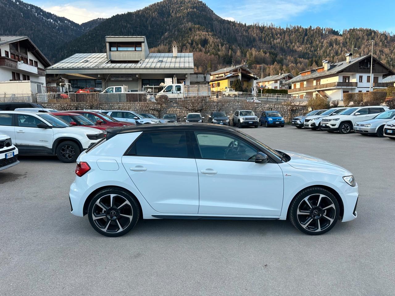 Audi A1 SPB 30 TFSI S tronic Identity Black