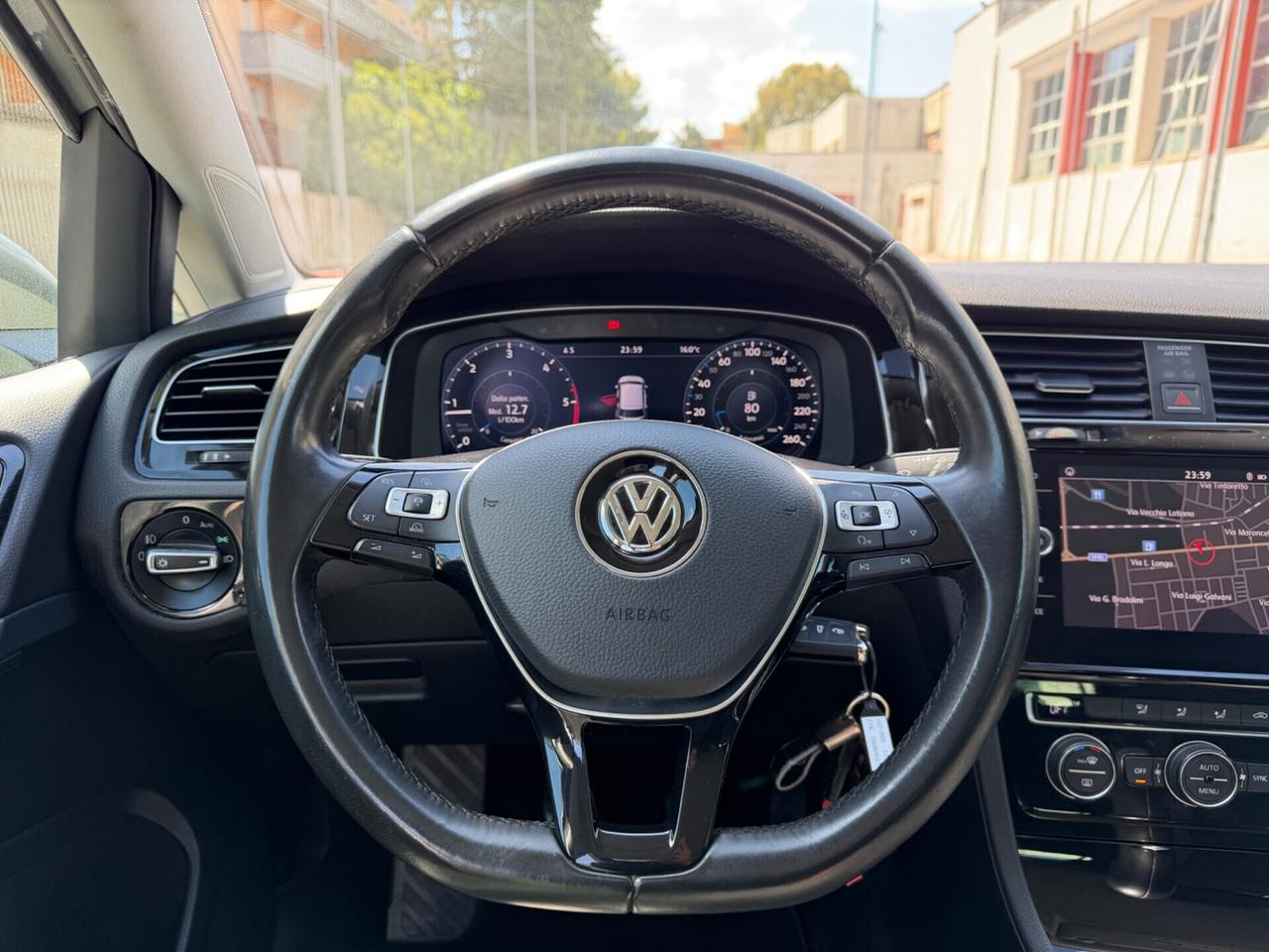 Volkswagen Golf 7.5 Highline virtual cockpit