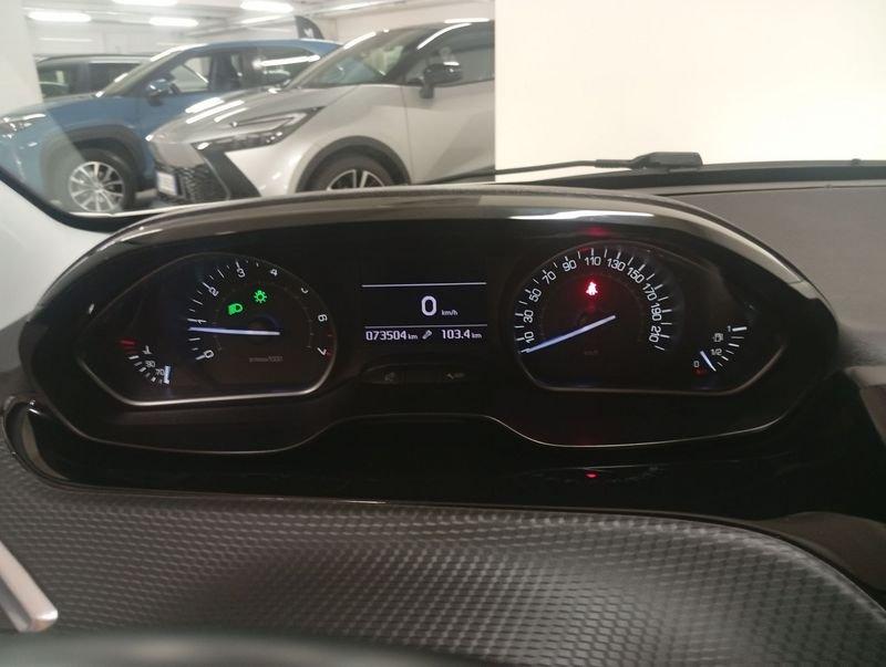 Peugeot 208 PureTech 82 5 porte Allure