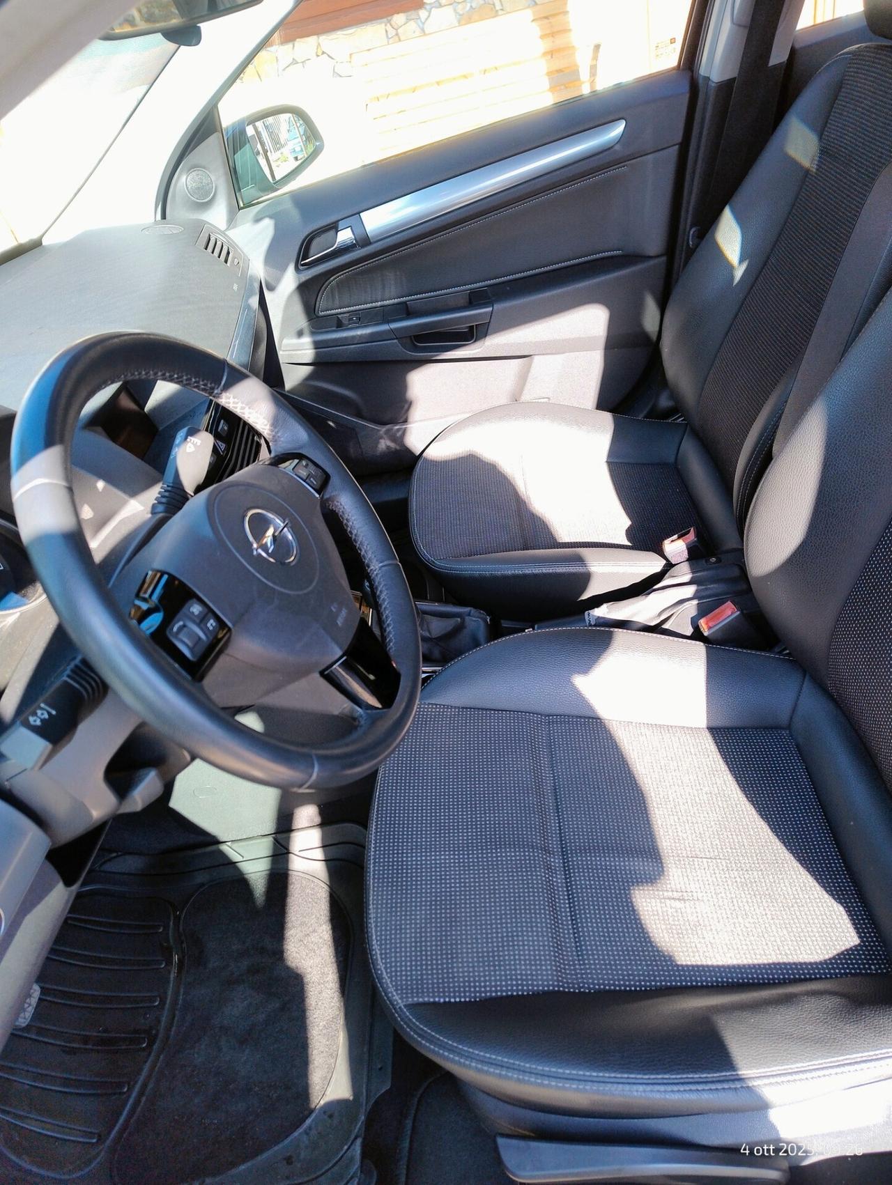 Opel Astra 1.7 CDTI 101CV 5 porte Cosmo