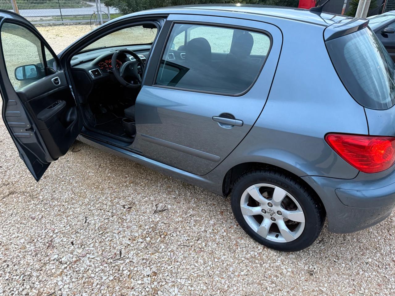 Peugeot 307 1.6 16V HDi 90CV 5p. PERMUTE