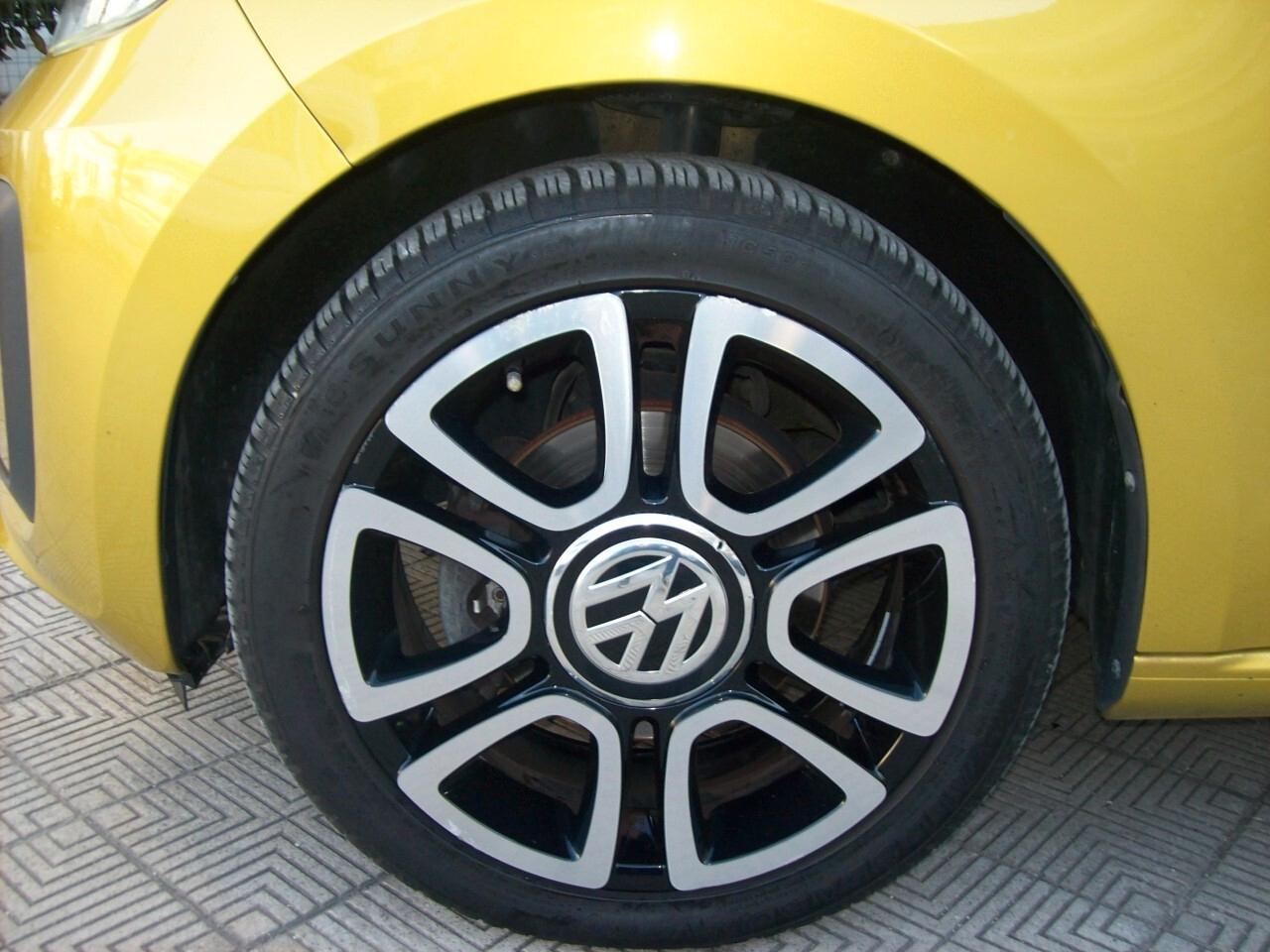 Volkswagen up! 1.0 75CV 5p. high