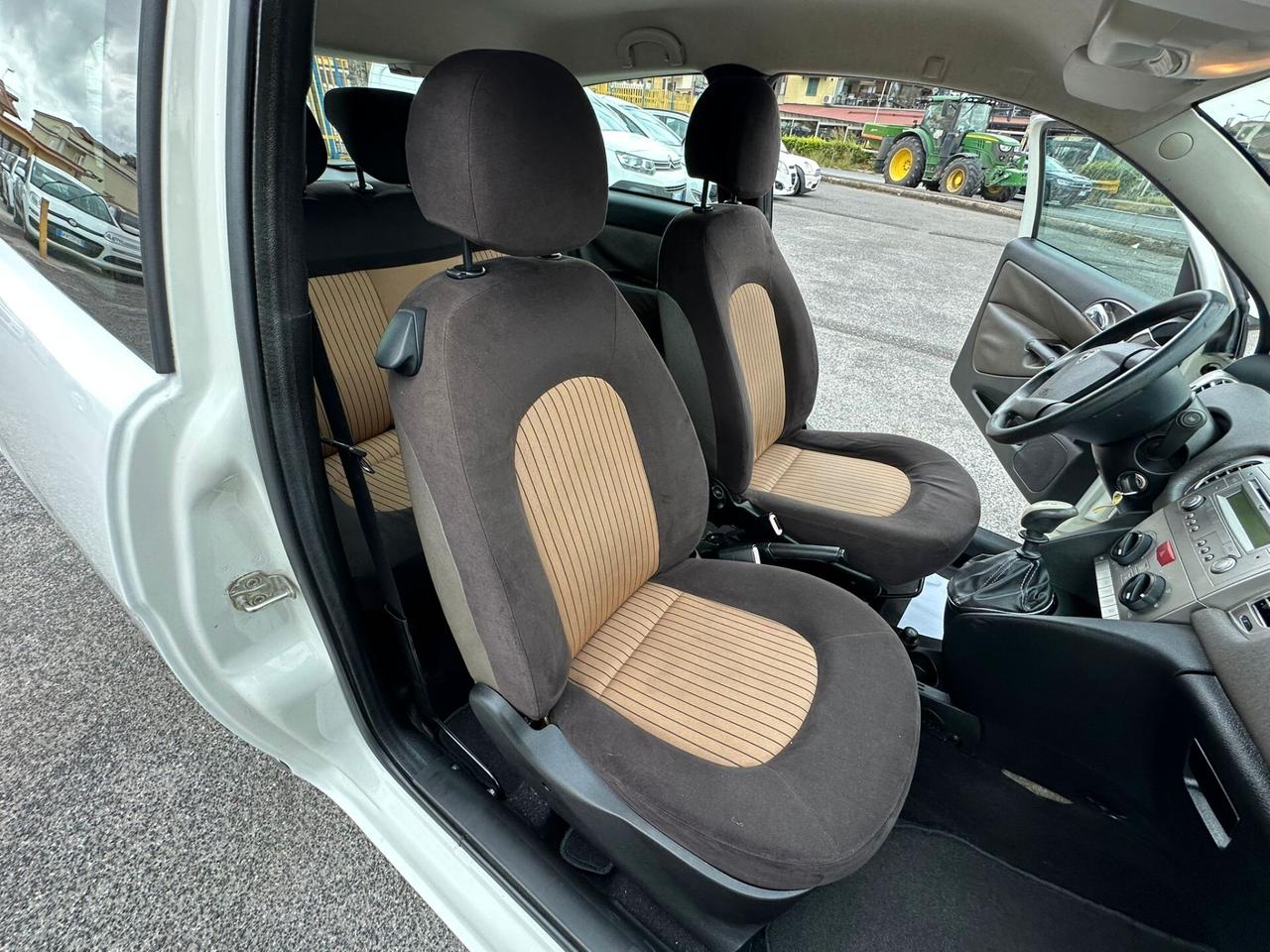 LANCIA YPSILON 1.2BENZINA 60CV 100MILAKM
