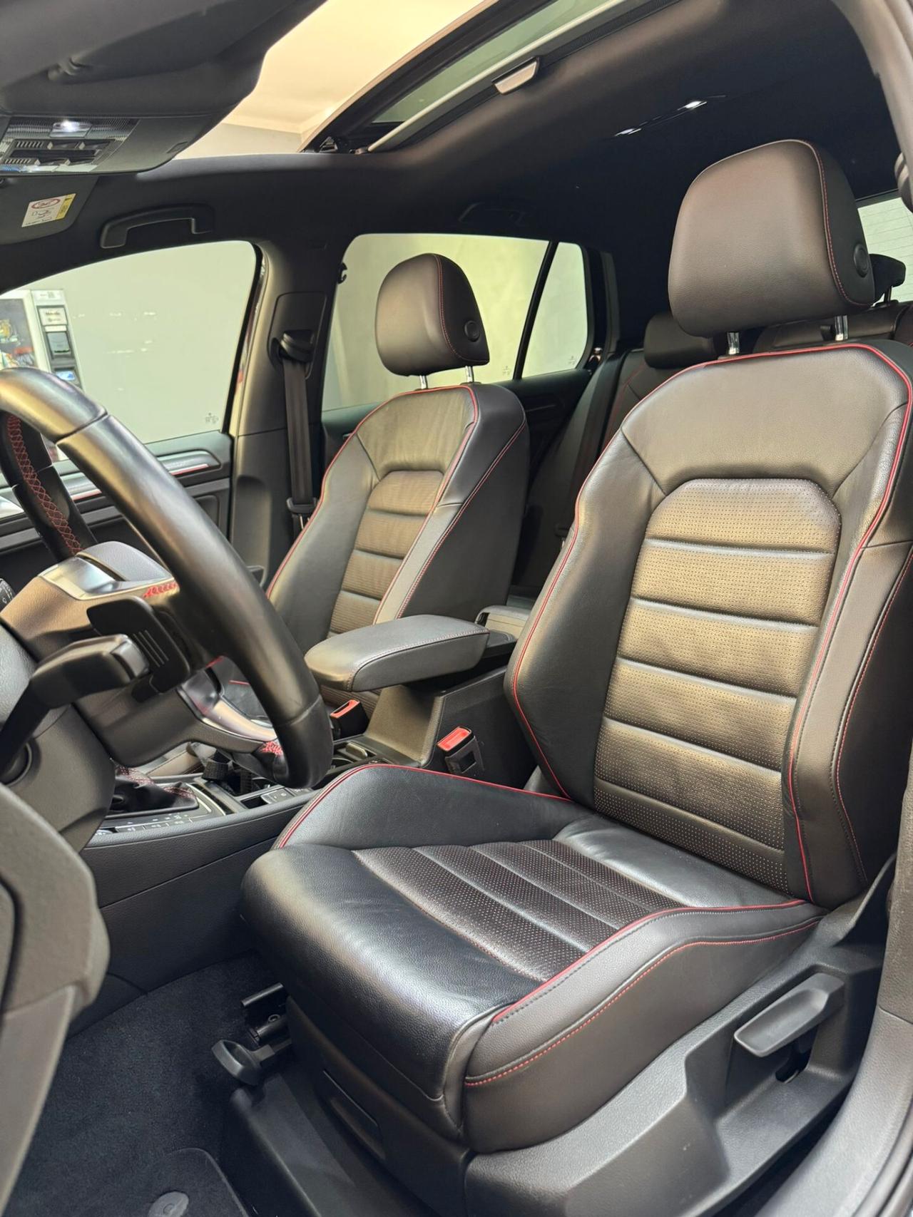 Volkswagen Golf GTI Performance 2.0 245 CV TSI 5p. BMT